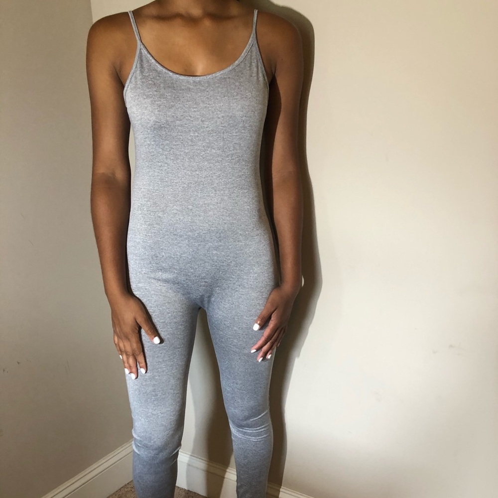 FASHION NOVA GRAY JUMPER